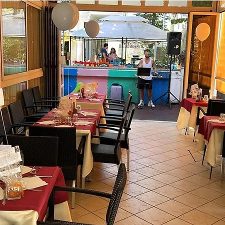Oasi Del Mare 酒店 里米尼